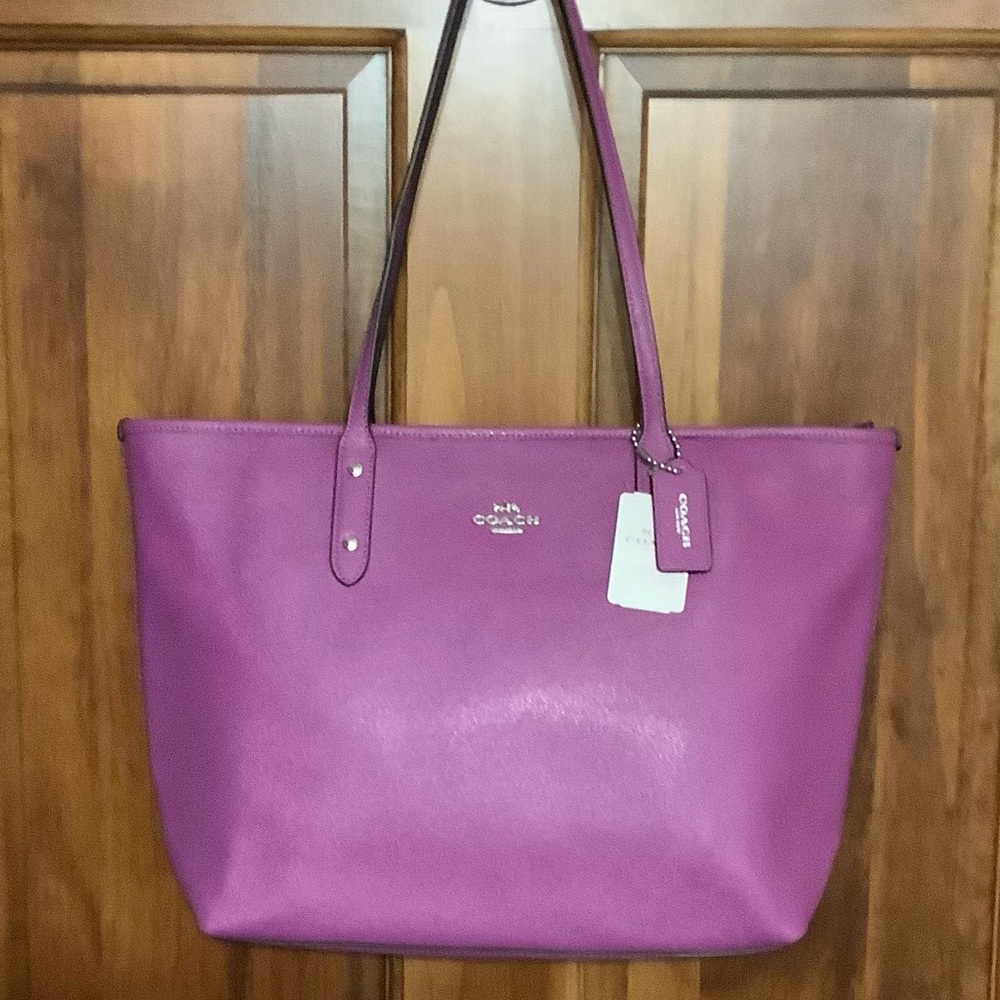 Coach City Tote NWT #F57522 SVLKD Pretty Orchid Color!